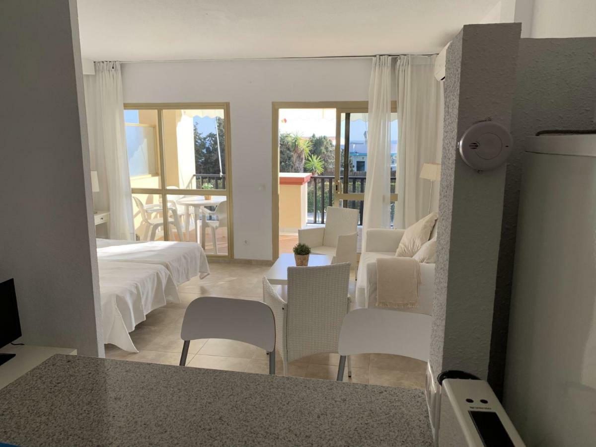 Estudio Primera Linea 50 Mtrs Playa. Fibra 600Mb Marbella Esterno foto